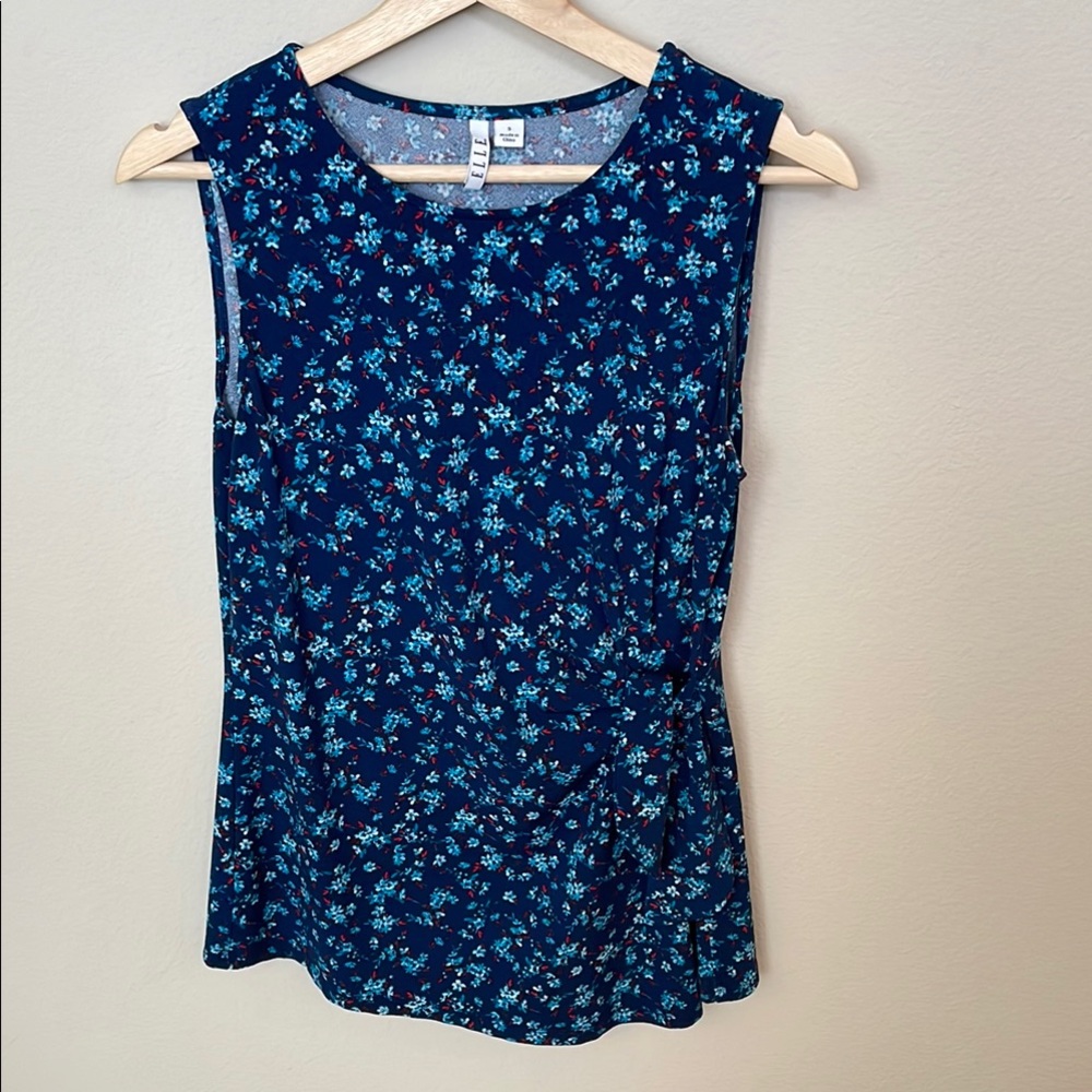 Elle Fitted Blue Tank Top with Floral Design